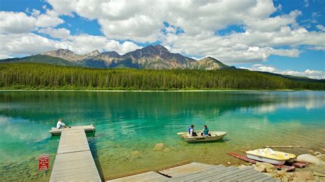 Best Hotels Near Patricia Lake, Jasper from CA $80 | Expedia.ca