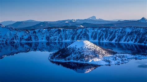 Crater Lake National Park: How to Explore America’s Deepest and Bluest Lake | Condé Nast Traveler