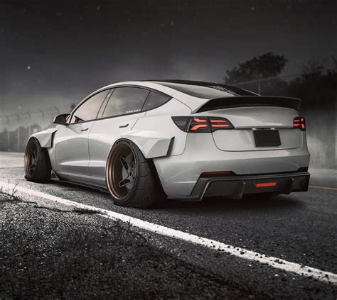 Tesla Model 3 Custom Body Kit by Ildar Project 买带送货，安装，实惠的价格和保证