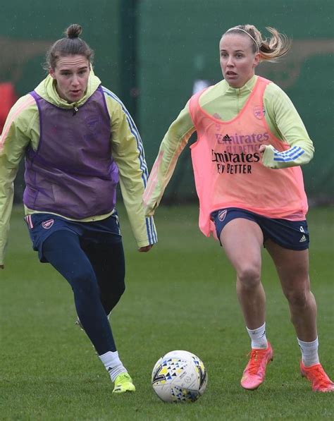 Beth Mead, Vivianne Miedema | Arsenal ladies, Team activities, Football