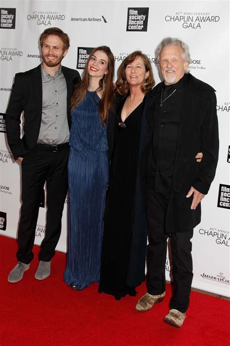 Kris Kristofferson's Children: Meet His 8 Kids and Family | Kris ...