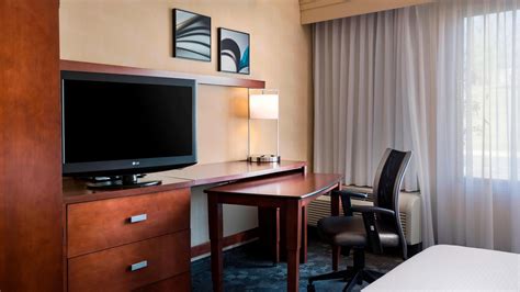 Rooms at Courtyard By Marriott Kansas City Shawnee | Marriott Bonvoy