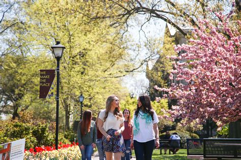 Sign Up for a College Campus Tour at Adelphi University