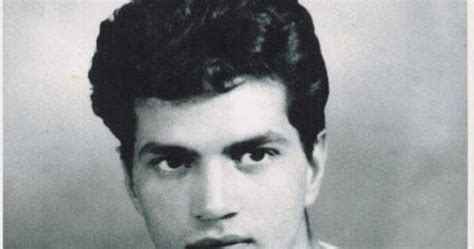 Rare and Vintage Images: Portrait of Hindi Movie Star Dharmendra in His Young Age