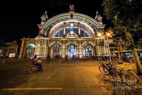 Frankfurt Hauptbahnhof bei nacht Photograph by Rob Hawkins - Fine Art America