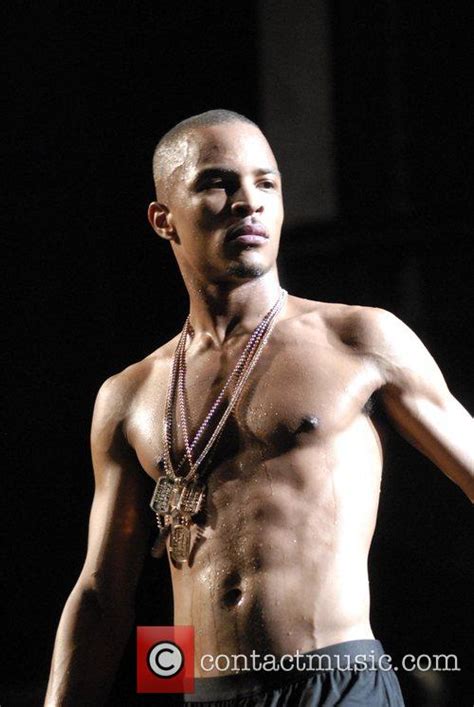 TopOveralls: t.i. arrested - photos