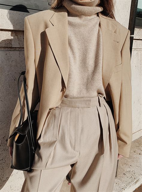 All Neutrals.. — MODEDAMOUR | Neutral fashion, Aesthetic fashion, Neutral outfit