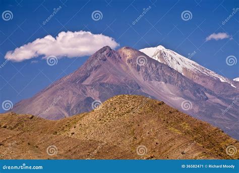 Volcanoes near Areqiupa stock image. Image of igneous - 36582471