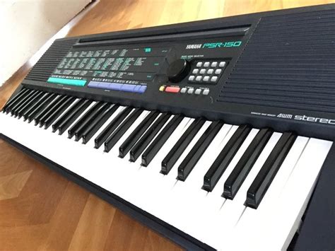 Yamaha PSR-150 Vintage Keyboard (1991) including adapter and music stand - Catawiki