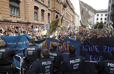 Germany's Far-right AfD Supporters Outnumbered by Protesters in Berlin ...