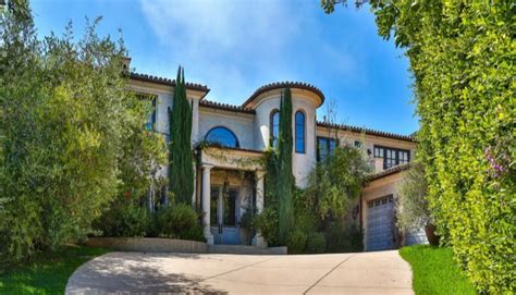 The Cohen House from The O.C. Is for Sale | Homes.com