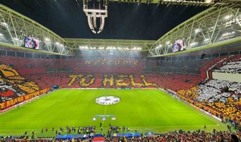 Galatasaray-Manchester United karşılaşmasını RAMS Park'ta toplam 51 bin ...