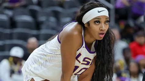 LSU women's basketball coach rips team as Angel Reese and Hailey Van Lith not spared - The Mirror US