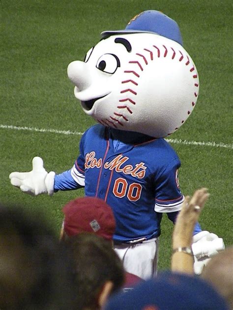 Señor Met | Mr. Met wears "Los Mets" Jersey on Merengue Nigh… | Flickr