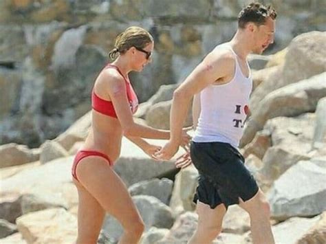 Taylor Swift, Tom Hiddleston Celebrate July 4 With a Beach Party