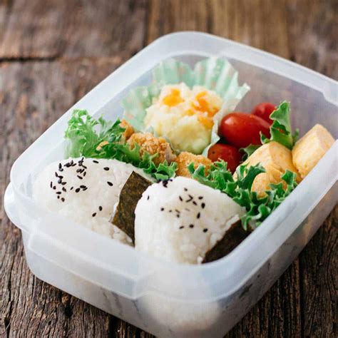 Simple Bento お弁当 | Chopstick Chronicles