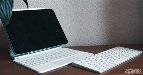 How Is Magic Keyboard Different From IPad And Mac? - GEARRICE