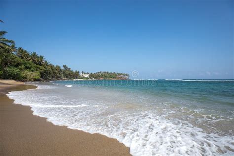 Paradise Beach of Sri Lanka. Stock Photo - Image of horizon, beautiful: 91343174