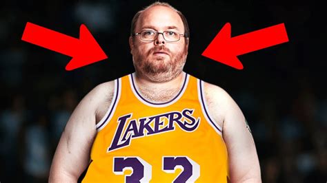 7 WORST NBA PLAYERS OF ALL TIME