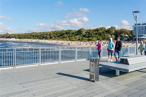 30+ Crowded Kolobrzeg Beach In Summer Poland Stock Photos, Pictures ...