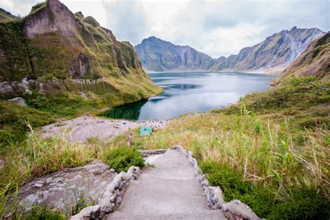 Mt.Pinatubo Crater Lake, a Beautiful Disaster Stock Image - Image of landscape, peak: 112699355