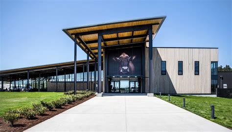 Tillamook Creamery Opens New Visitor Center – Oregon Coast Magazine