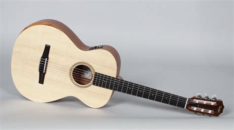 Taylor Academy 12e-N Nylon String Guitar