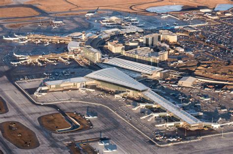 Canada's airports: Cash cows and connectivity - Skies Mag