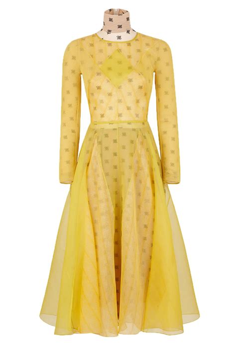 10 ways to bring yellow into your winter wardrobe this year