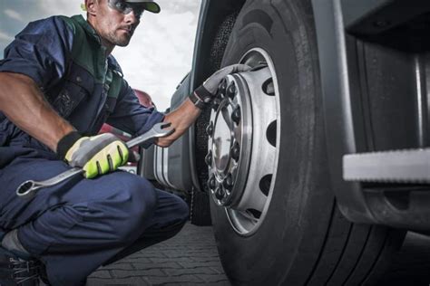 Commercial Semi Truck Tires 101 - CDL Training.org