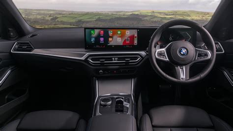 BMW 3 Series Touring Interior Layout & Technology | Top Gear