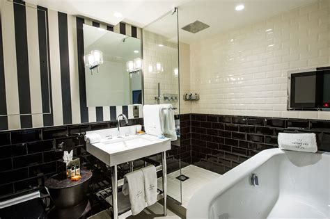 The Ampersand Hotel | White bathroom designs, Bathroom design ...