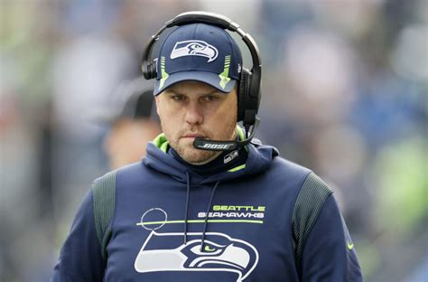 Seahawks OC reveals early leader in QB competition