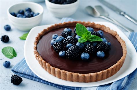 Download Tart Blueberry Blackberry Pastry Berry Fruit Chocolate Still Life Food Cake 4k Ultra HD ...