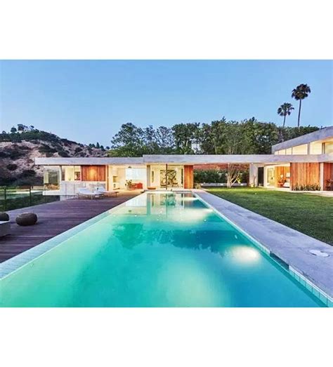 Inside photos of Priyanka Chopra & Nick Jonas’ House - A Beverley Hills ...