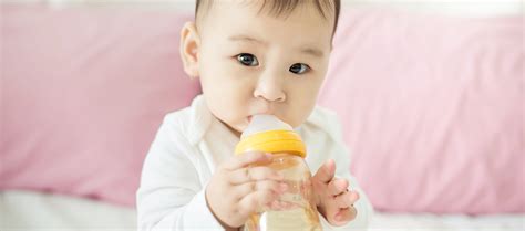 Dehydration in Babies: Symptoms & Treatment | Pampers