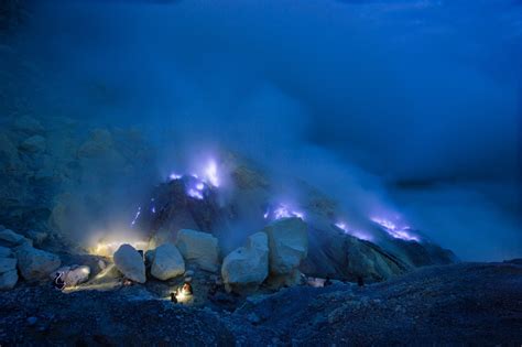 Kawah Ijen Volcano in Java 2024 - Rove.me