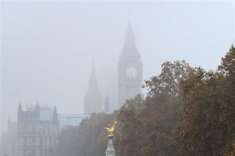 London weather: London City Airport flights disrupted following fog ...