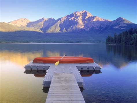 Pyramid Lake Jasper National Park Alberta Canada picture, Pyramid Lake Jasper National Park ...