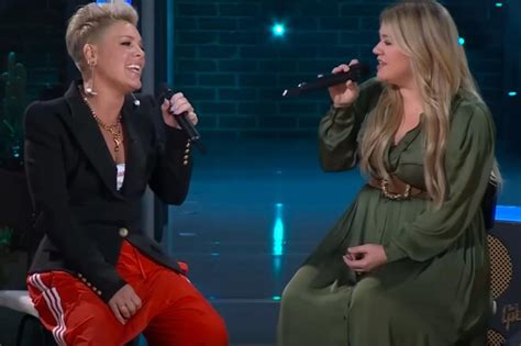 Kelly Clarkson and Pink Team Up for an Emotional Acoustic Duet of 'What ...