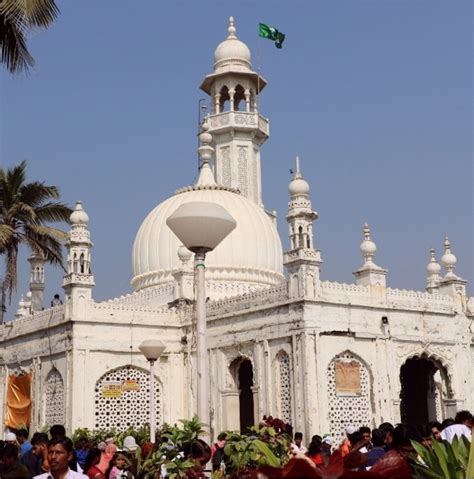 6 Facts about Haji Ali Dargah You Didn’t Know - 360 MAGAZINE - GREEN ...