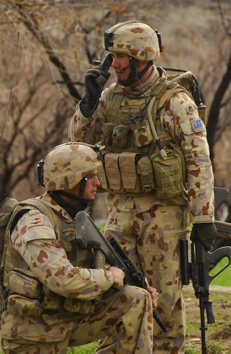 The modern Australian soldier in DPDU uniform and webbing - Afghanistan, 2007 - British & Co ...