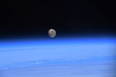 The moon dazzles in photo from International Space Station | Space