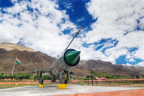 Mig21 Fighter Plane Kargil War India Pakistan 1999 Ladakh Kashmir Stock ...