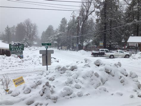 Snow group has county take down mention of snow/sledding in Idyllwild ...