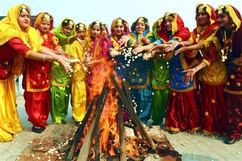 Lohri: A fun-filled music, culture and food festival in 2021 | Bride ...