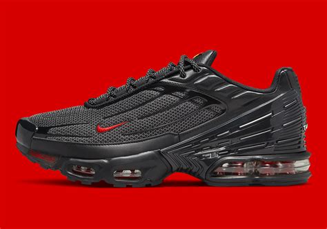 Nike Air Max Plus 3 Black Red Silver DO6385-002 | SneakerNews.com