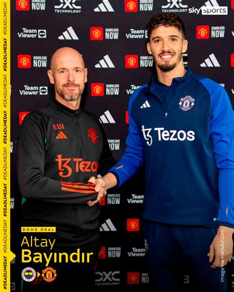 Man Utd sign Turkey keeper Bayindir from Fenerbahce