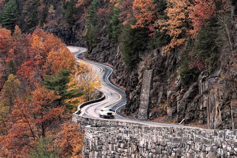 How to Experience Fall Foliage in the Catskills - Trazee Travel