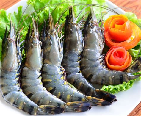 Buy Whole Black Tiger Prawns 2/4 1kg Online at the Best Price, Free UK Delivery - Bradley's Fish